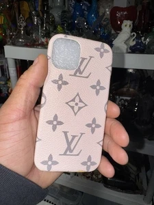 LOUIS VUITTON iPhone Bumper Case 12/12Pro Smartphone Hülle LV Monogram Muster - Bild 1 von 3