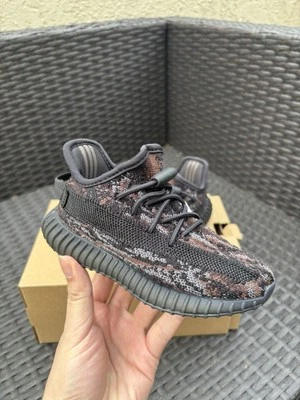 Yeezy Boost 350 V2 Infants MX Rock - 9.5k  - Image 1 of 4