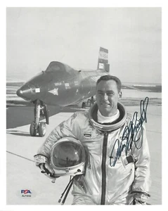 Autógrafo William J. Knight Firmado Espacial de la NASA 8 x 10 Foto ADN PSA - Imagen 1 de 2
