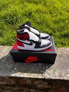 Size 7. 5- Air Jordan 1 Retro High Satin Black Toe W - brand new with box - Picture 1 of 3