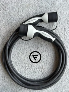8m Genuine Mercedes-Benz 11kW Type 2 EV PHEV Public Charging Cable EQA EQB EQC - Picture 1 of 6