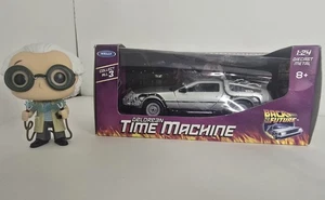 DeLorean Time Machine - 1:24 Diecast Metal - NEW - Welly - PLUS Doc Funko pop - Picture 1 of 5