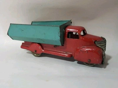 Camión de volteo Wyandotte vintage años 1940-1950 productos metálicos juguete acero prensado Marx Foto 1 de 4