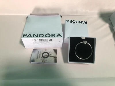 Pandora Bracciale Rigido con Chiusura a Doppio Cuore argento 925 nuovo misura 19 - Immagine 1 di 4