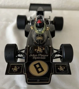 1:18 Exoto Grand Prix Classics Lotus Ford Type 72D Emerson Fittapaldi JPS - Picture 1 of 14