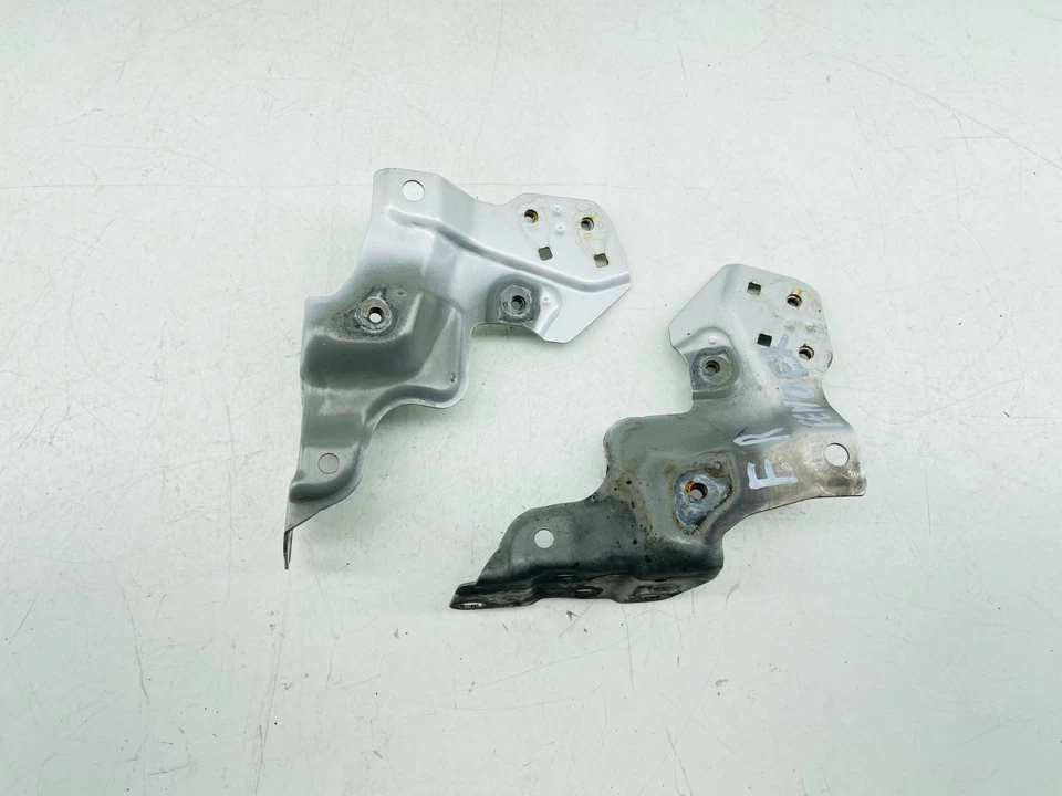 2011–2014 Lexus CT200h Front Fender Mount Bracket Set FL FR OEM - Image 1 of 4