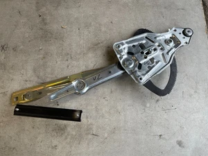 Elevalunas mecánico Mercedes W124 Cabrio Coupe barras L 1247202946 NUEVO NOS - Imagen 1 de 5