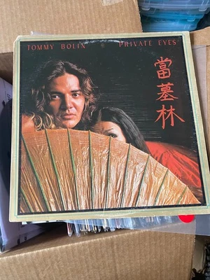 Tommy Bolin *Private Eyes *LP record *VG+/VG *Columbia * PC 34329 *CLASSIC ROCK Foto 1 de 4