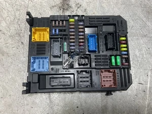 Caja de fusibles CCM TOYOTA Proace MDZ 2016-2024 984514128000 - Imagen 1 de 4