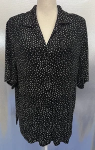 Vikki Vi Shirt Womens Plus Sz 1X Black White Floral Print Button Front Collared - Picture 1 of 6