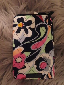 Vera Bradley Factory Style Mini RFID Cellphone Crossbody Bag Mod Paisley NEW - Picture 1 of 2