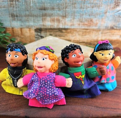 Juego de 4 marionetas de dedo vintage RUSS Berrie Sesame Street Puzzle Place niños Foto 1 de 4