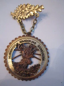 1974 HUBERTUS WANDERUNG SCHEUERN VOLKSWANDERUNG MEDAL - 3 3/4" LONG - Picture 1 of 3