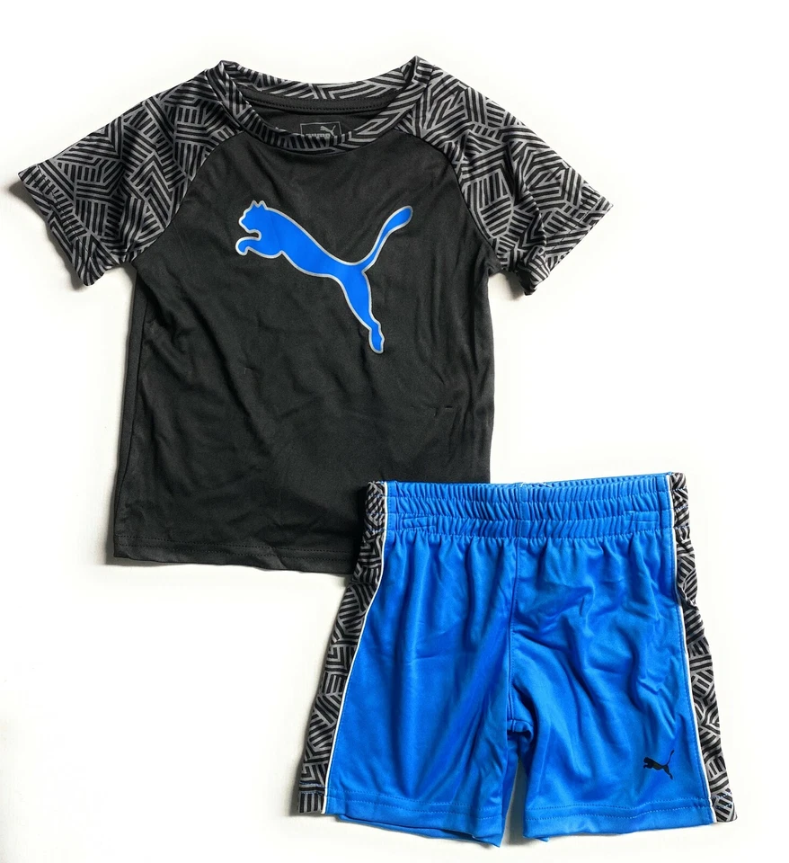 Conjunto de 2 camisetas y pantalones cortos PUMA para niños, edades 2-4 años Foto 1 de 1