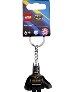 LEGO BATMAN KEYRING 854235 30653 KEYCHAIN DC SUPER HEROES HARD CAPE BRAND NEW - Picture 1 of 3