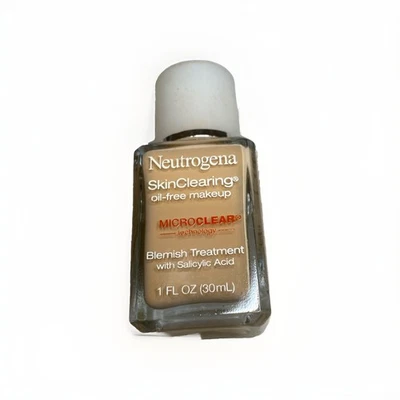 Neutrogena Skin Clearing Liquid Foundation # 10 Classic Ivory. Unsealed - Image 1 of 3