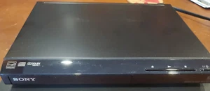 Sony DVP-SR210P DVD/ CD Player used but works fine.  No remote - Picture 1 of 3
