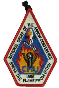 NOAC 1986 National OA Conference CMU Delgate con parche de bucle rojo Bdr (LX125) - Imagen 1 de 2