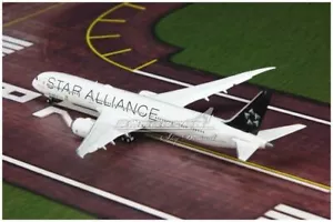 1:400 JC Wings EVA AIR STAR ALLIANCE BOEING 787-10 Plane Flap Down Diecast Model - Picture 1 of 4
