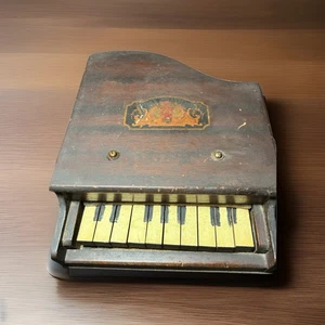 Piano de cola vintage de madera con 10 teclas - Imagen 1 de 10