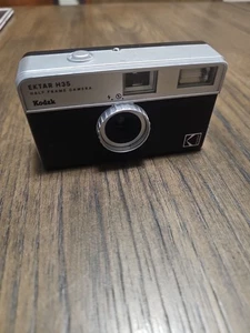 Kodak EKTAR H35N Half Frame Film Camera - Striped Silver - Picture 1 of 5