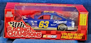 CURTIS MARKHAM #63 LYSOL NASCAR 1/24TH RACING CHAMPIONS STOCK CAR - Imagen 1 de 2