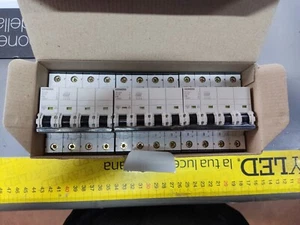 INTERRUTTORE MAGNETOTERMICO 6A 6000A 4P Siemens - Foto 1 di 2