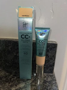 It Cosmetics, Oil Free Matte - High Coverage Matte CC Cream - Light Medium - NEW - Picture 1 of 1