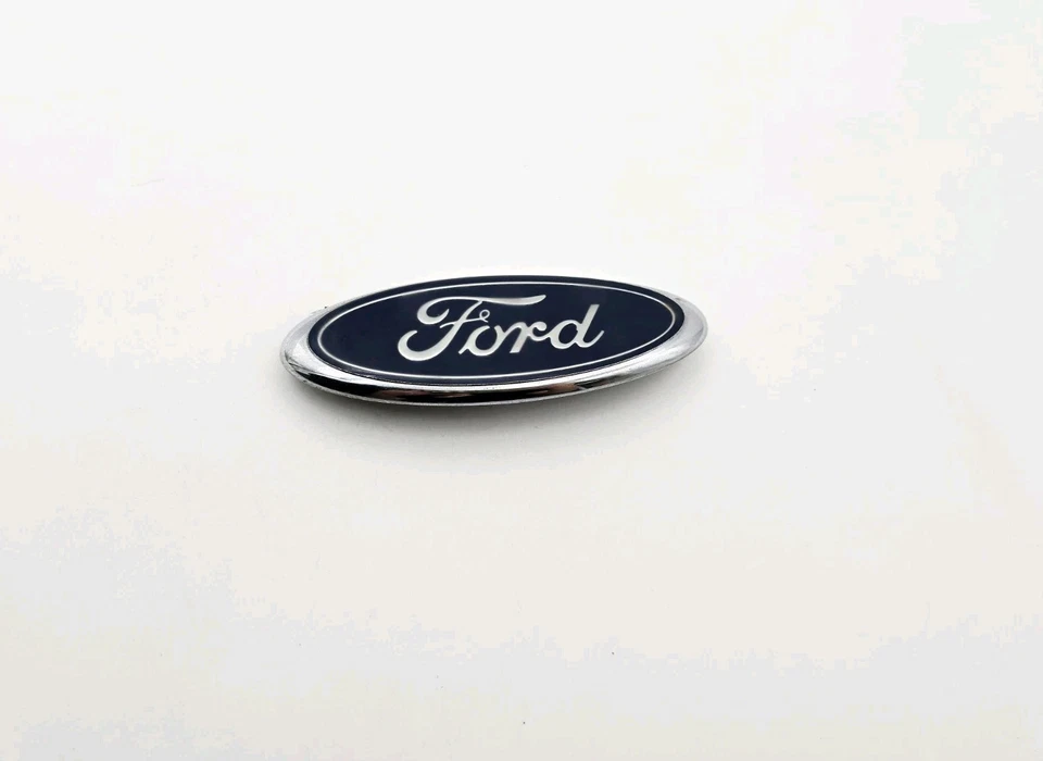 Ford Crown Victoria 2003-2011 parrilla delantera emblema logotipo insignia signo Foto 1 de 3