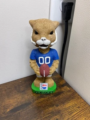 Rare KENTUCKY WILDCATS SCRATCH Football Pepsi One SGA Mascot Bobblehead - Image 1 of 4