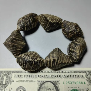 Chinese Export Agarwood Bracelet - Picture 1 of 4