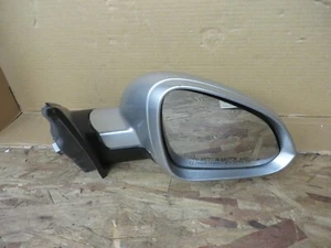 OEM # 22817091 GM OEM new buick regal 11-13 POWER MIRROR RH COSMETIC FLAW OEM - Picture 1 of 9