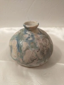 Bud Vase Art Pottery Kravec Studios Naples Florida White Blue Green 3.25" Tall - Picture 1 of 5