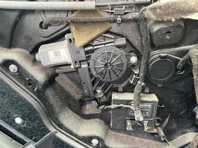 Driver Rear Power Window Motor w Computer XC70 Fits 10-16 VOLVO 70 SERIES 109522 - Image 1 of 4