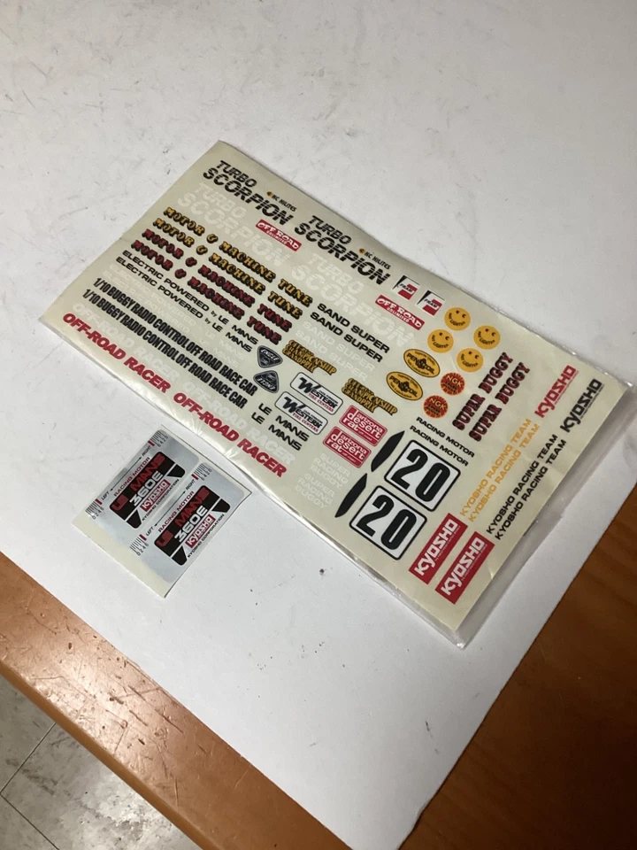 CALCOMANÍAS VINTAGE KYOSHO TURBO SCORPION Foto 1 de 4