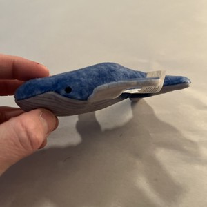 2019 MCDONALD'S NATIONAL GEOGRAPHIC 5" HUMPBACK WHALE - EUC