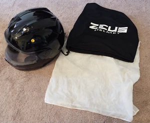 Zeus Large Full Face Helmet (Black) *ALMOST NEW* w/covers - Picture 1 of 9