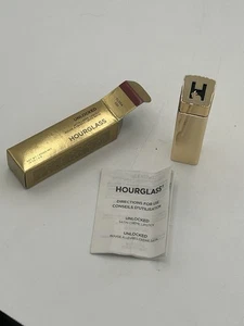 Hourglass - entsperrt Satin Creme Lippenstift - #330 Flora - 0,14 Unzen - Neu im Karton - Bild 1 von 2