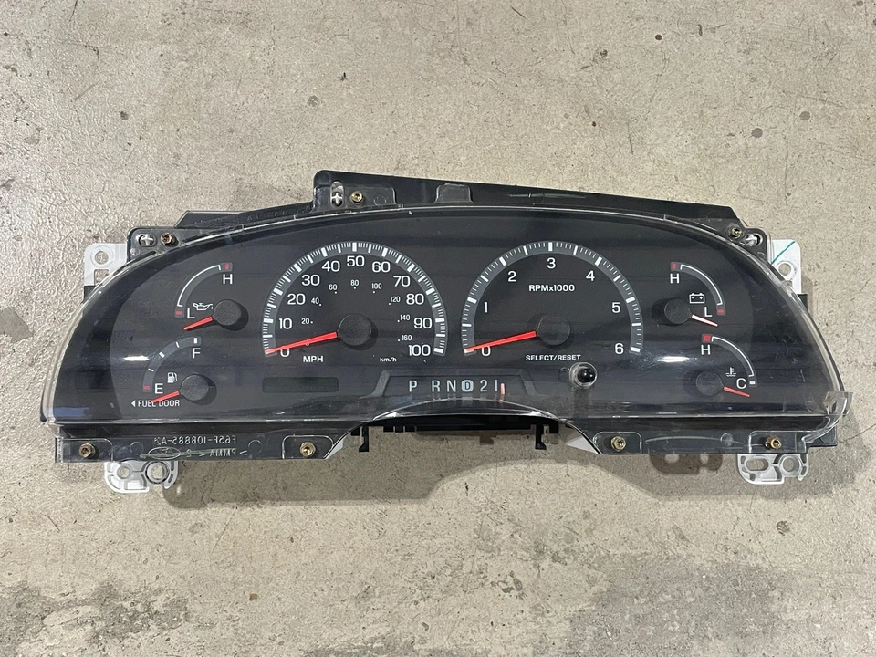 Ford F150 2000 velocímetro de stock Foto 1 de 4