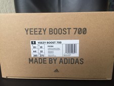 Neu Original Adidas Yeezy Boost 700 Utility Black 44 2/3 Uk 10 Schwarz