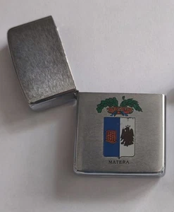 Zippo Originale Guscio Solo - Stemma Provincia di Matera - Collezione Vintage... - Foto 1 di 3