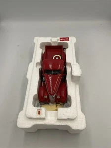 Danbury Mint 1937 Studebaker Coupe Express Pickup Truck W/ Box And Cert - Picture 1 of 9