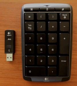 Logitech Cordless Number Pad for Laptops - 2.4 GHz Wireless - Zdjęcie 1 z 4