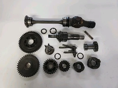 1999 Suzuki King Quad 300 4x4 Sub Transmission Bevel Gear Output Foto 1 de 4