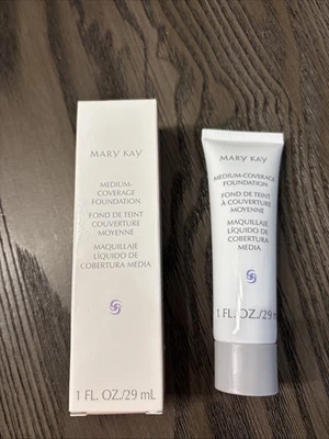 Mary Kay Medium Coverage Foundation Bronze 600 Normal/Oily -Gray Cap 042012 New - Image 1 of 3