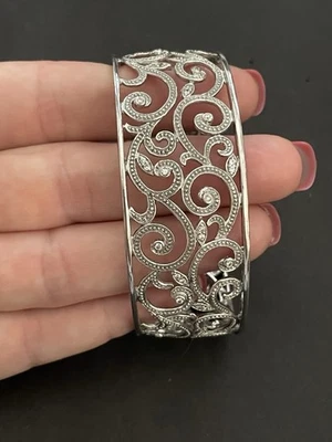 $699 MSRP Kay Jewelry Sterling Silver Bracelet with Genuine Diamond Size 6.75 - Image 1 of 4