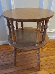 Vintage Solid Wood End Table Round Two Tier 17" Maple Laminate Top (d3) - Picture 1 of 19