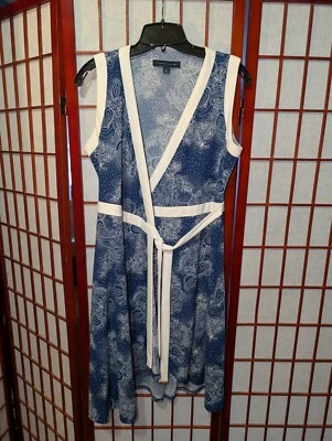 Tommy Hilfiger Blue & White Paisley V-neck Wrap Dress - Image 1 of 4