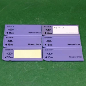 Memorias oficiales Sony de pequeña capacidad - genuinas - moradas - probadas y funcionando - Imagen 1 de 2