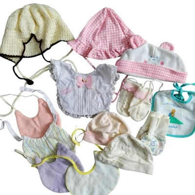 De Colección Sombrero Bebé Babero Mitón Lote De 13 Años 90 Y2K Multicolor Buen Estado Foto 1 de 4